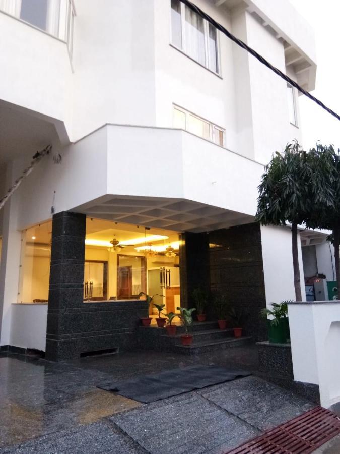 Hotel New Anand Palace Alīgarh Dış mekan fotoğraf